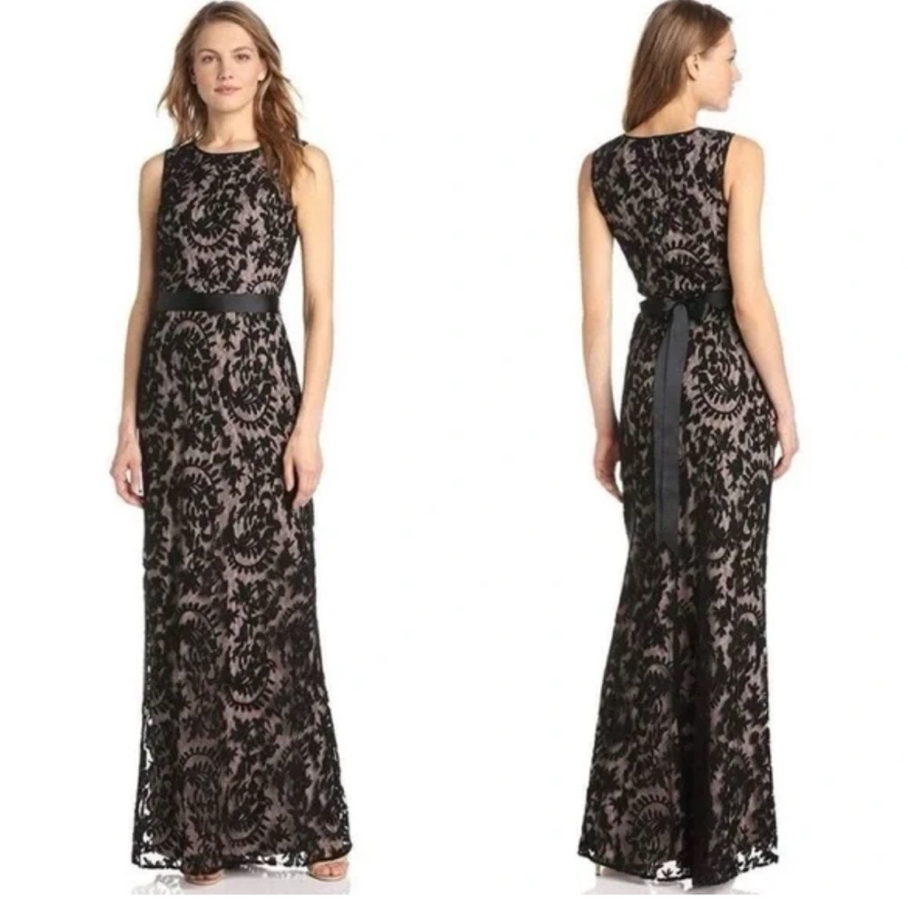 Elegant Black Lace Evening Gown